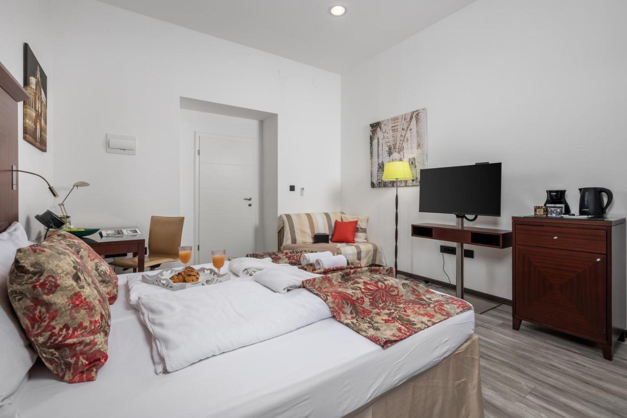 Apartmán Continentale Rijeka Exteriér fotografie
